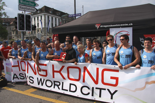 Hongkong Empfang und Ausstellung in Bern und ein Drachenboot-Rennen in Zürich