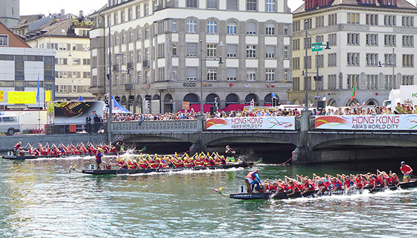 Dragon boat races at Switzerland’s largest festival