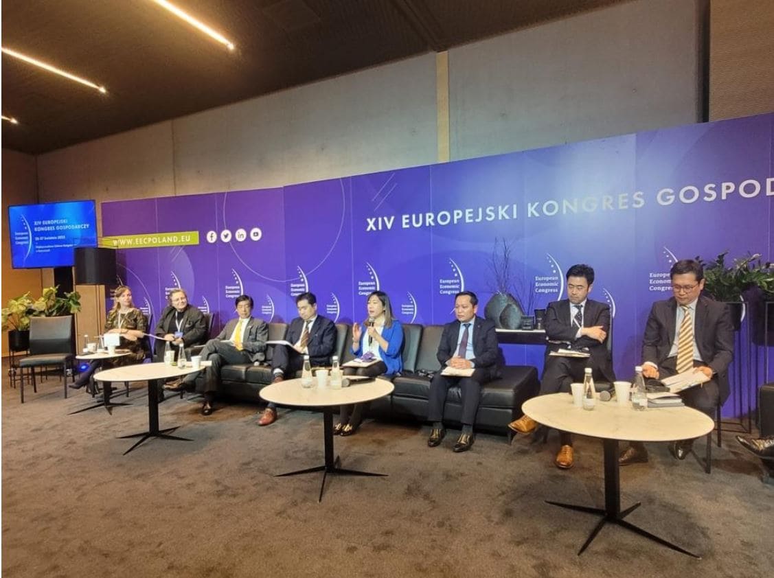 Hong Kong’s business advantages for European ventures showcased at 14th European Economic Congress in Katowice