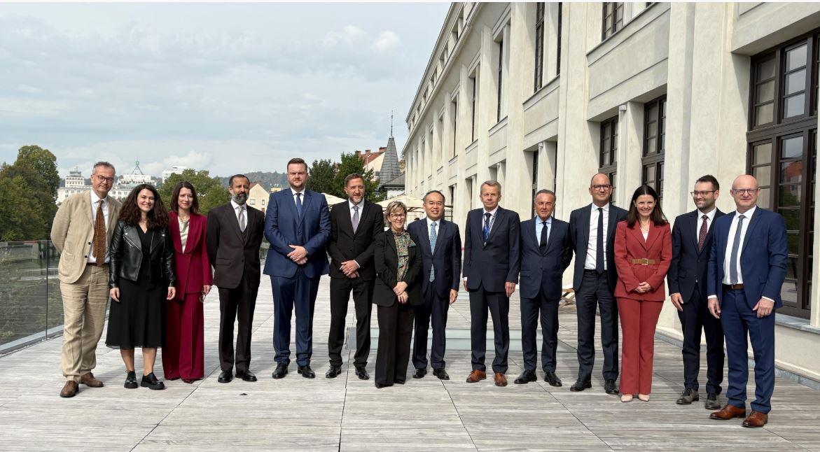 The Secretary for Financial Services and the Treasury, Mr Christopher Hui (seventh right), attended a high-level roundtable conference in Ljubljana, Slovenia, on 23 September 2025 together with the Commissioner for Financial Services and the Savings and Investments Union of the European Commission, Mrs Maria Luís Albuquerque (seventh left); the Deputy Prime Minister and Minister of Finance of Slovenia, Mr Klemen Boštjančič (sixth left); the Minister of Finance of Croatia, Dr Marko Primorac (fifth left); the Minister of Finance of Estonia, Mr Jürgen Ligi (sixth right); and other conference participants.