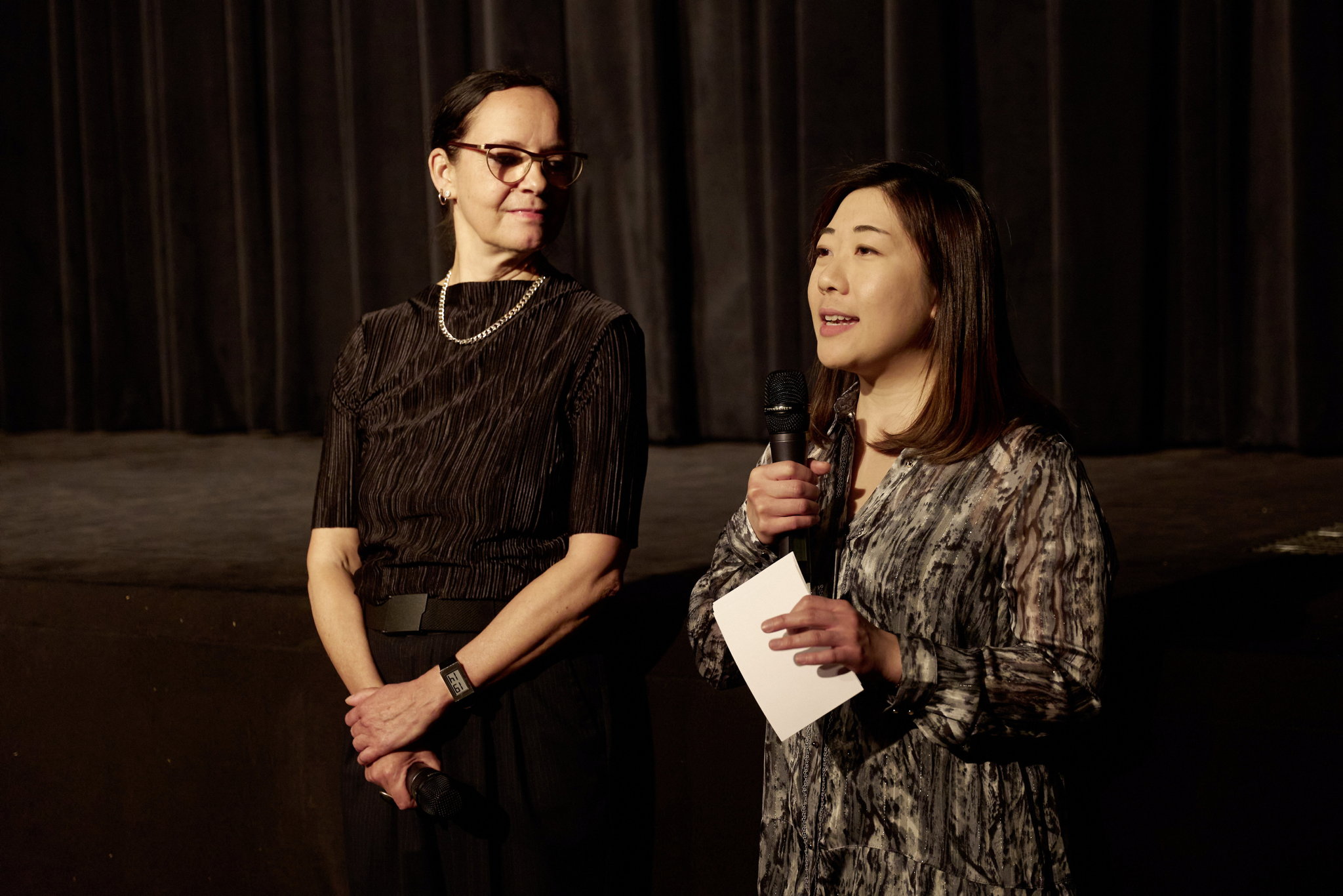 Ms Jenny Szeto, Director of HKETO Berlin, speaking at the opening screening in Vienna on April 22 (Vienna time).