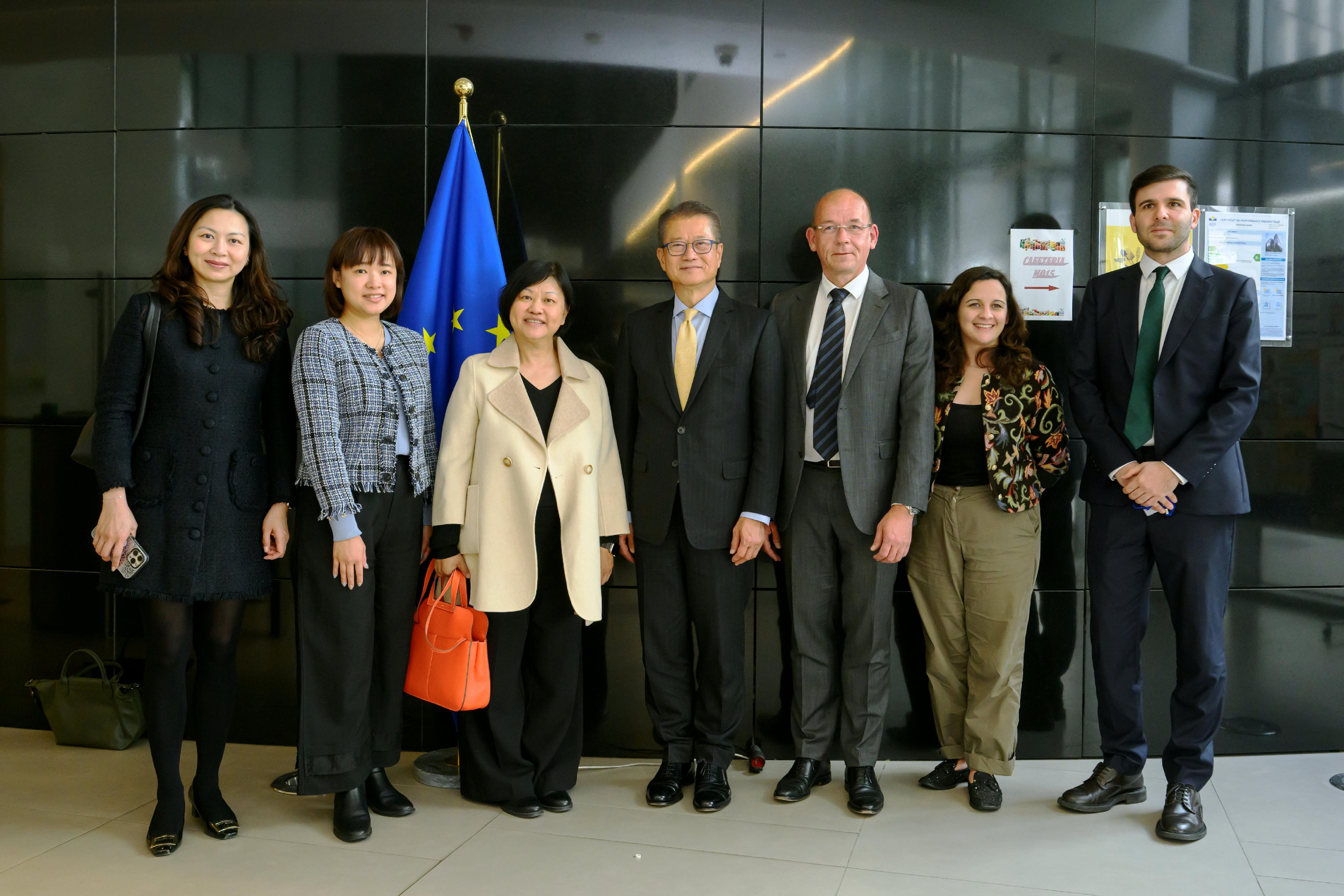 Financial Secretary promotes co-operation and closer relations at visit to Europe